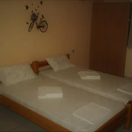 En Leuko Apartments Tsoukaládhes Zewnętrze zdjęcie